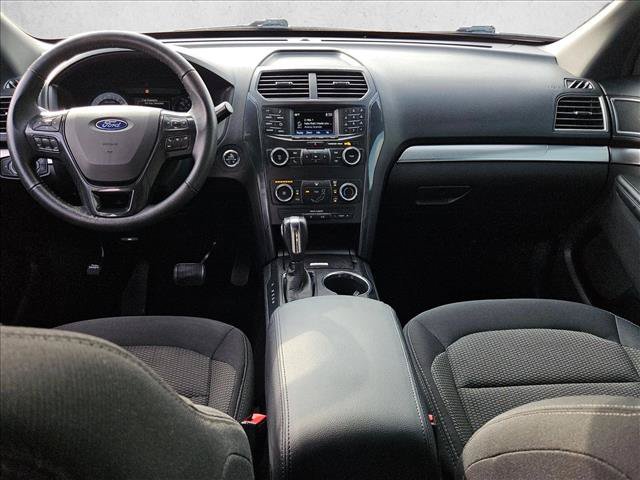 Used 2018 Ford Explorer XLT FWD image 16