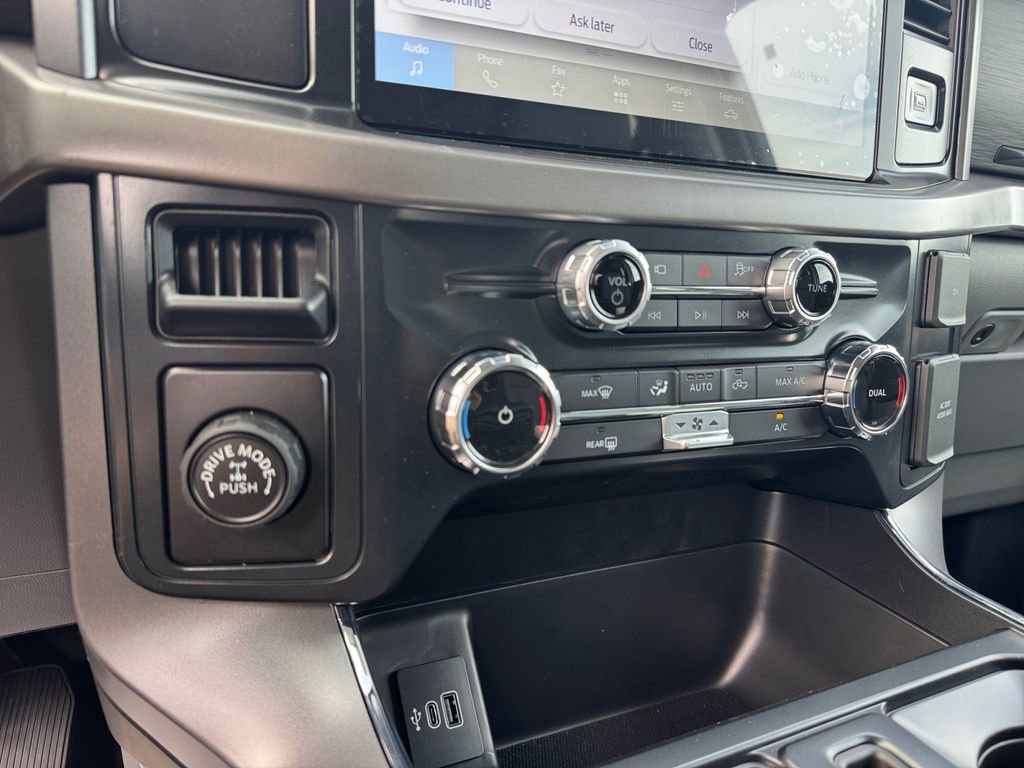 New 2025 Ford F150 XLT w/ Equipment Group 301A Standard image 34