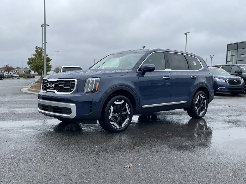 New 2025 Kia Telluride S image 3