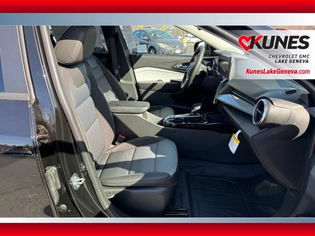 New 2026 Chevrolet Trax LT w/ Driver Confidence Package FWD image 21