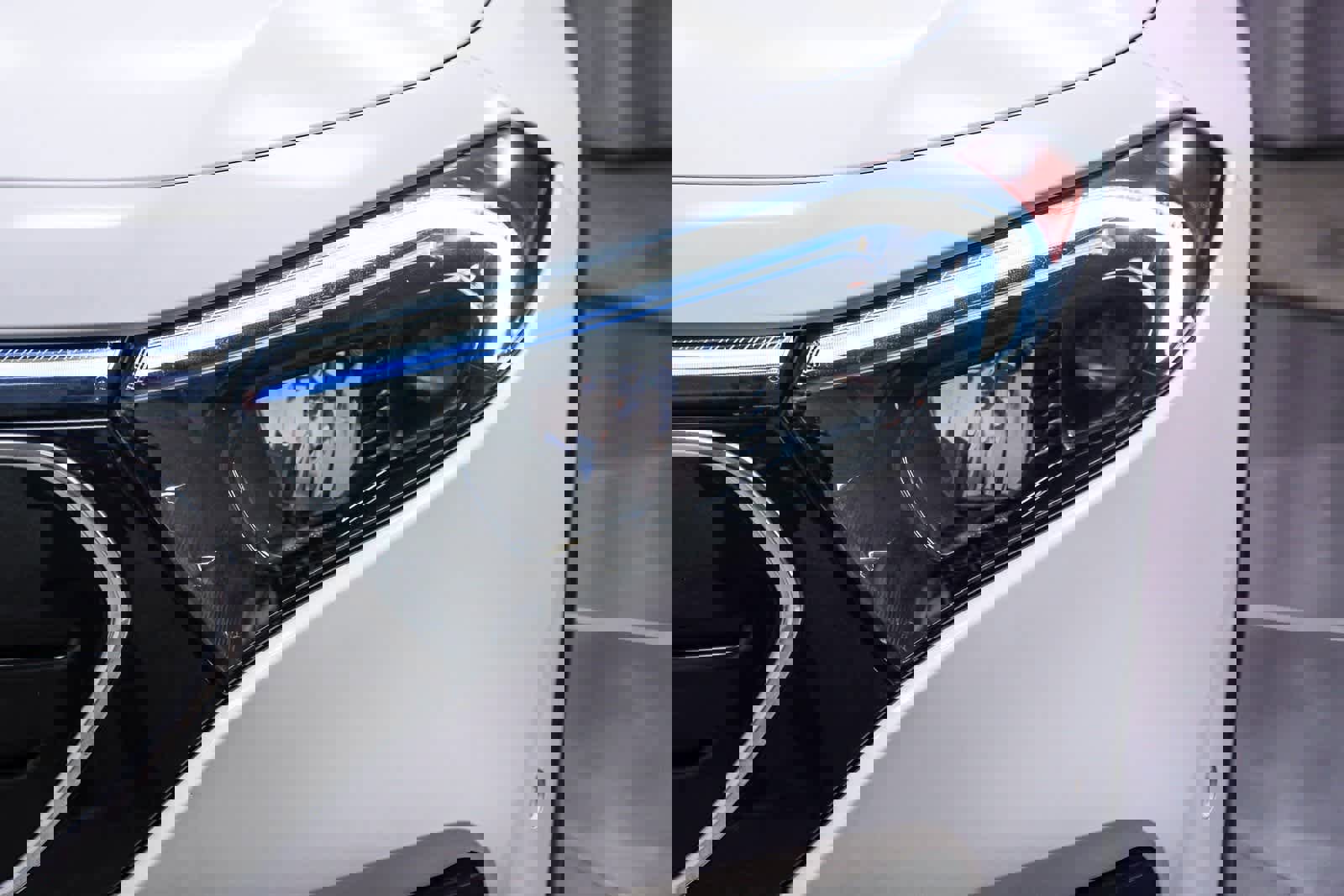 Certified 2022 Mercedes-Benz EQB 300 4MATIC image 11