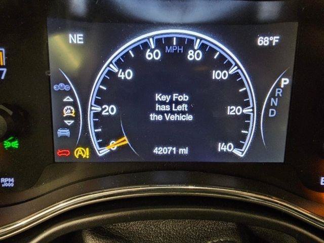 Used 2018 Jeep Grand Cherokee Overland AWD/4WD image 19