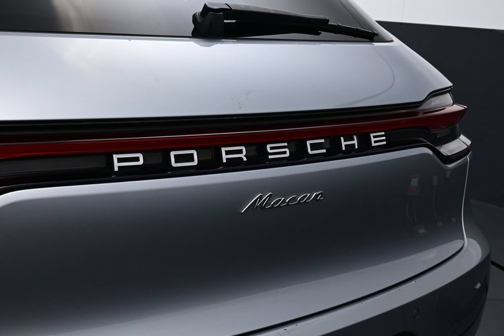 Certified 2020 Porsche Macan AWD/4WD image 14