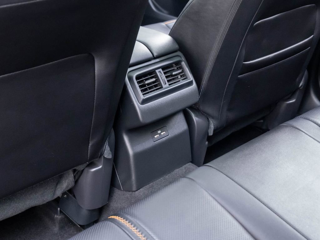 Used 2024 MAZDA CX-50 AWD 2.5 Turbo w/ Weather Package image 18