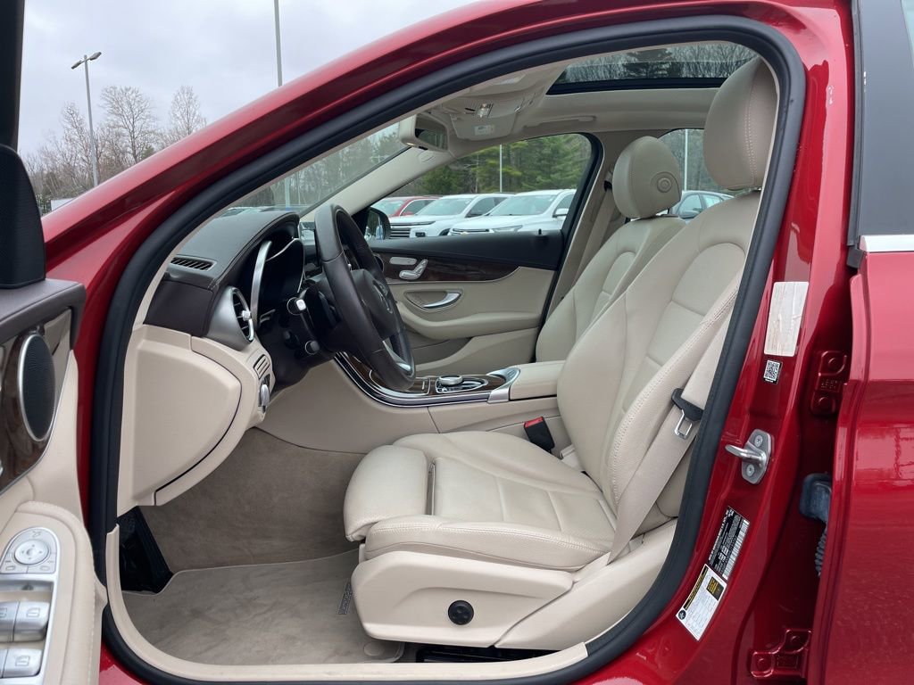 Used 2017 Mercedes-Benz C 300 4MATIC Sedan image 26