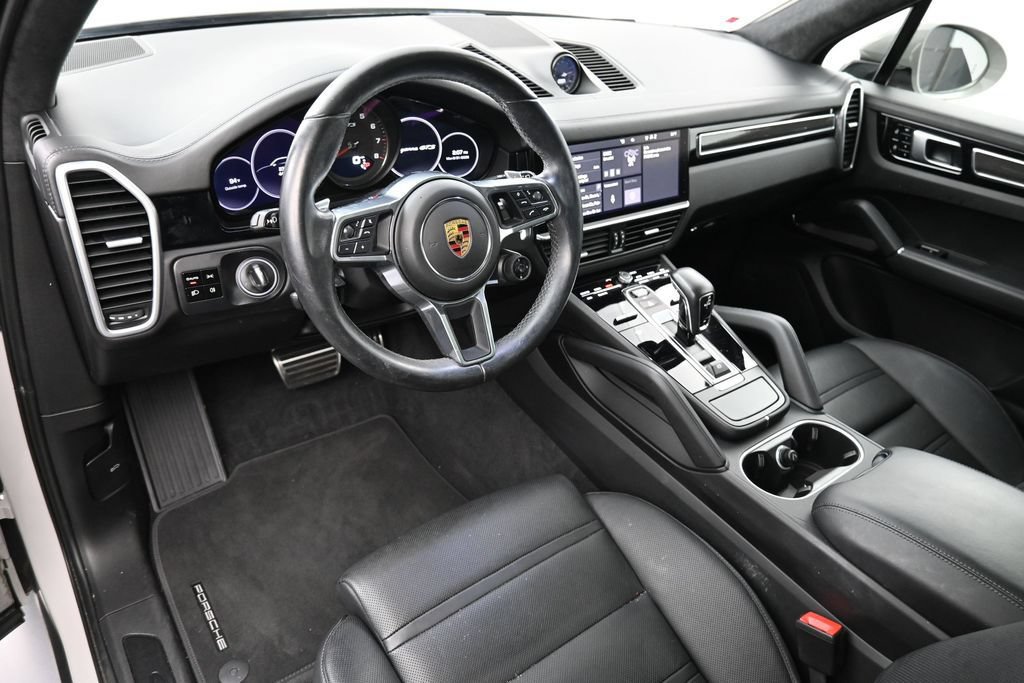 Certified 2021 Porsche Cayenne GTS AWD/4WD image 4