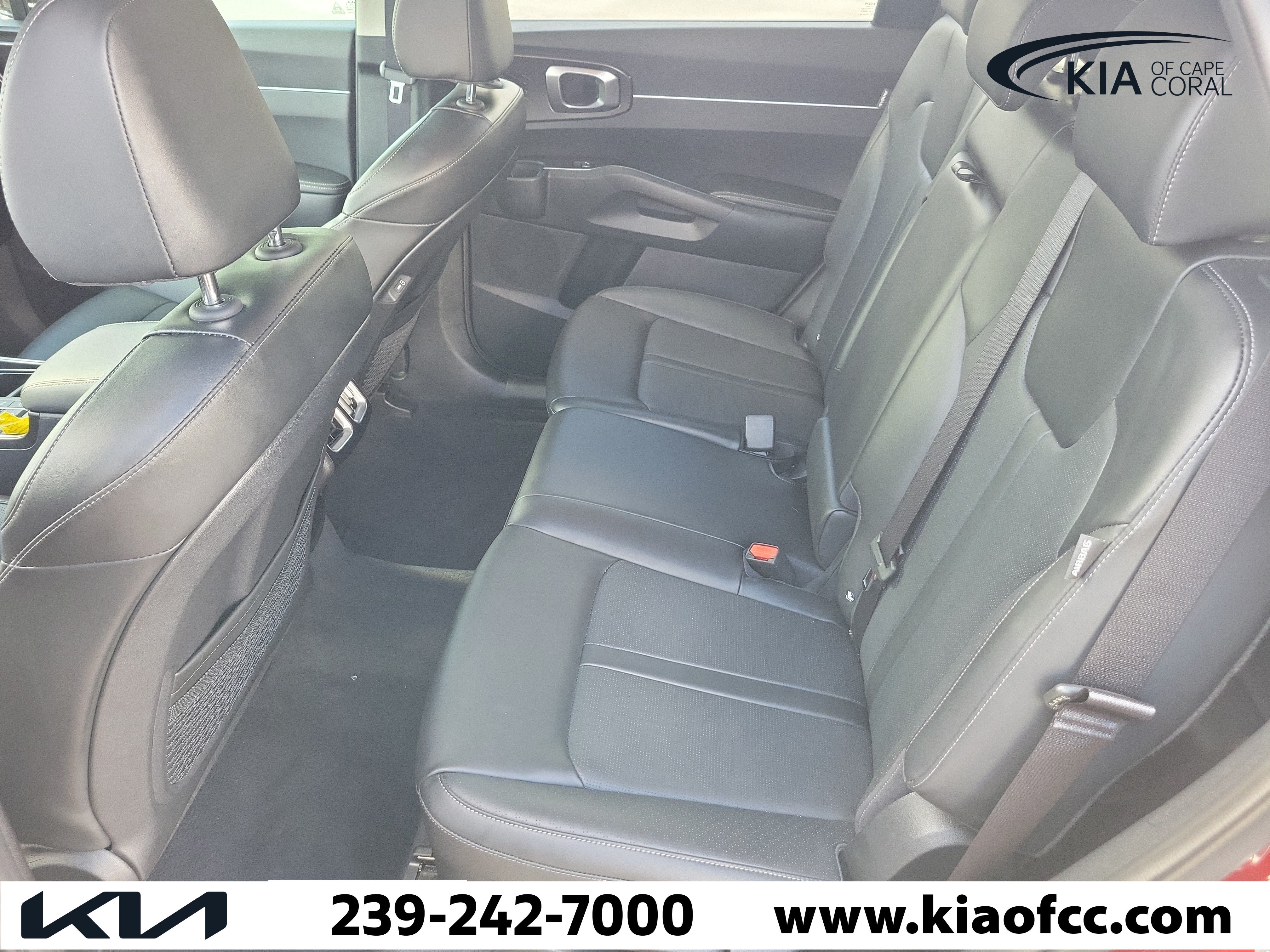 Certified 2025 Kia Sorento S FWD image 12