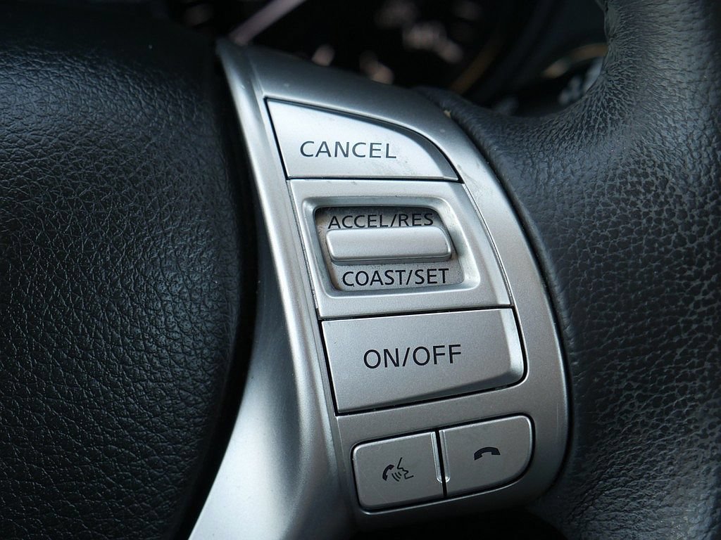 Used 2015 Nissan Rogue SL w/ SL Premium Package AWD/4WD image 32