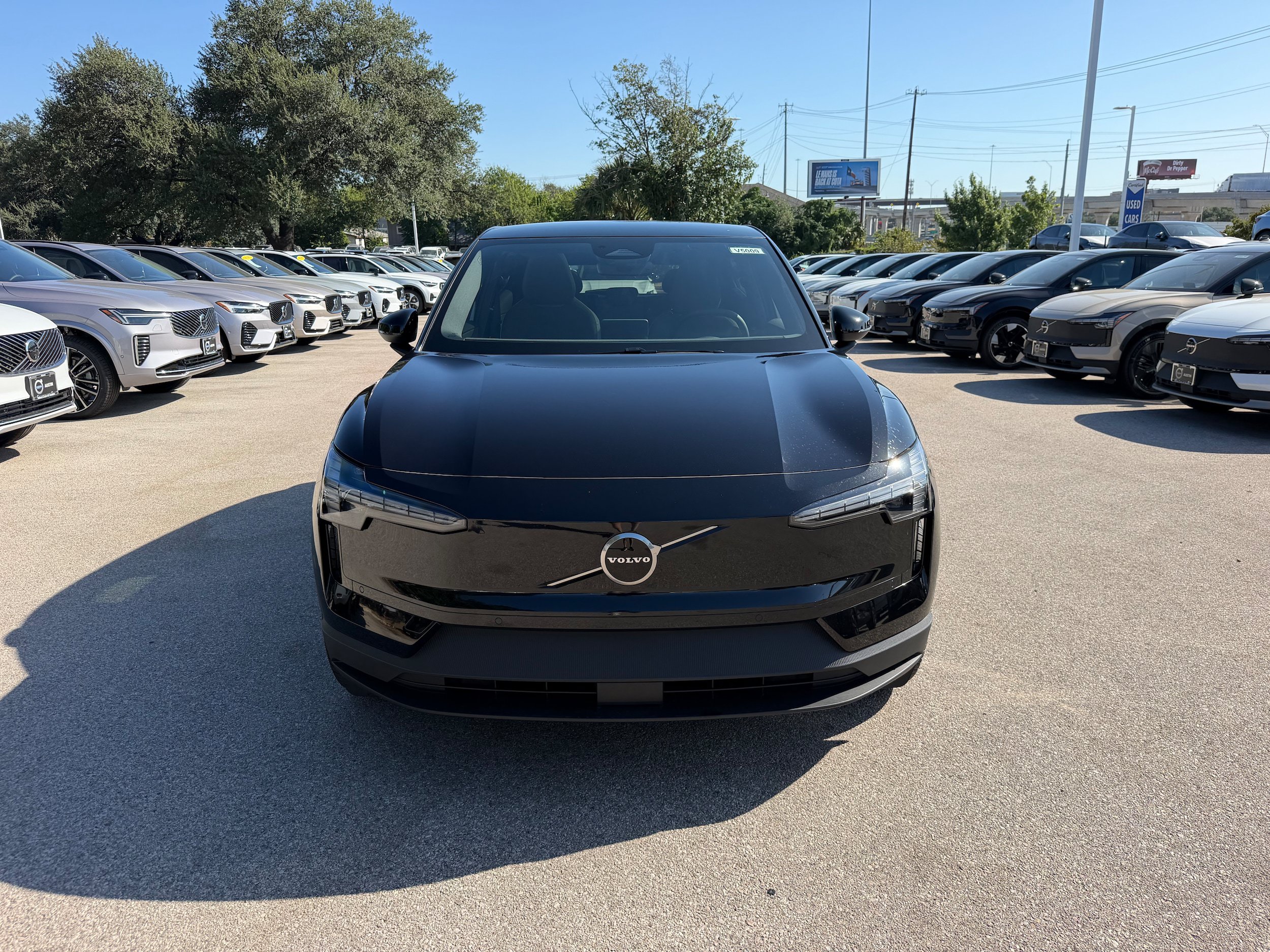 New 2026 Volvo EX30 Plus w/ Climate Package AWD/4WD image 5