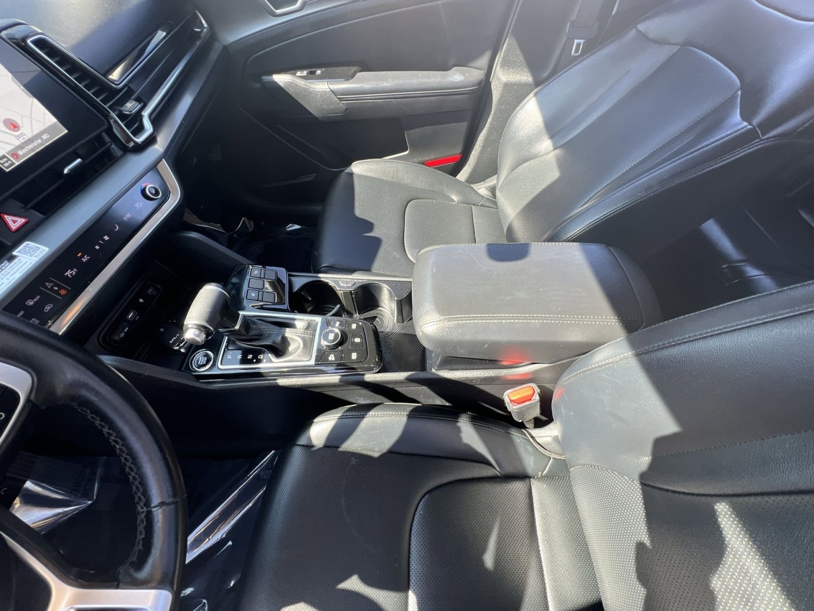 Used 2023 Kia Sportage EX image 23