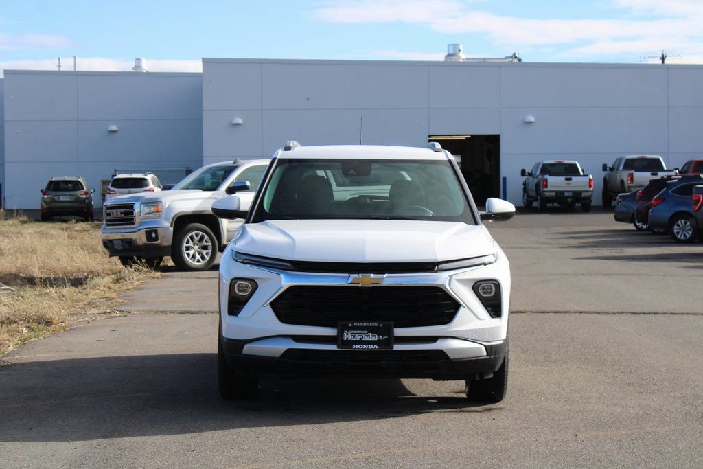 Used 2025 Chevrolet TrailBlazer LT image 9