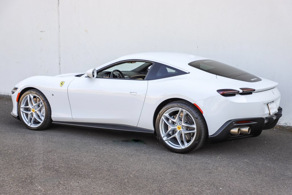 Certified 2023 Ferrari Roma RWD image 9