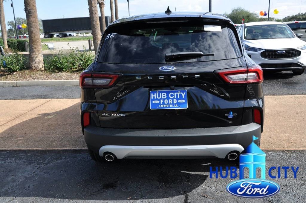 New 2026 Ford Escape Active image 4