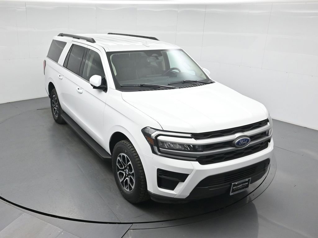 Used 2024 Ford Expedition Max XLT image 40