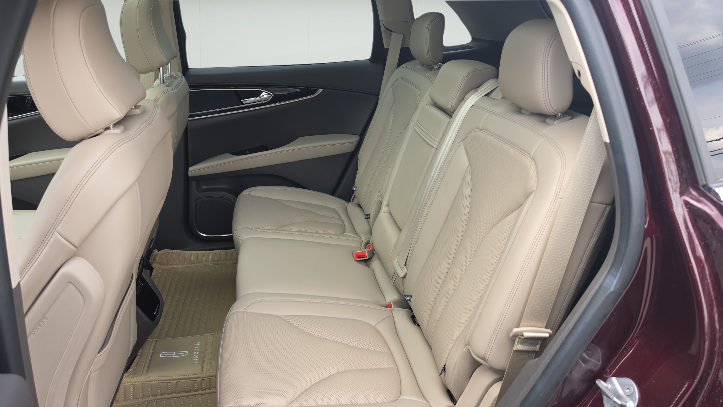 Used 2023 Lincoln Nautilus Reserve AWD/4WD image 21