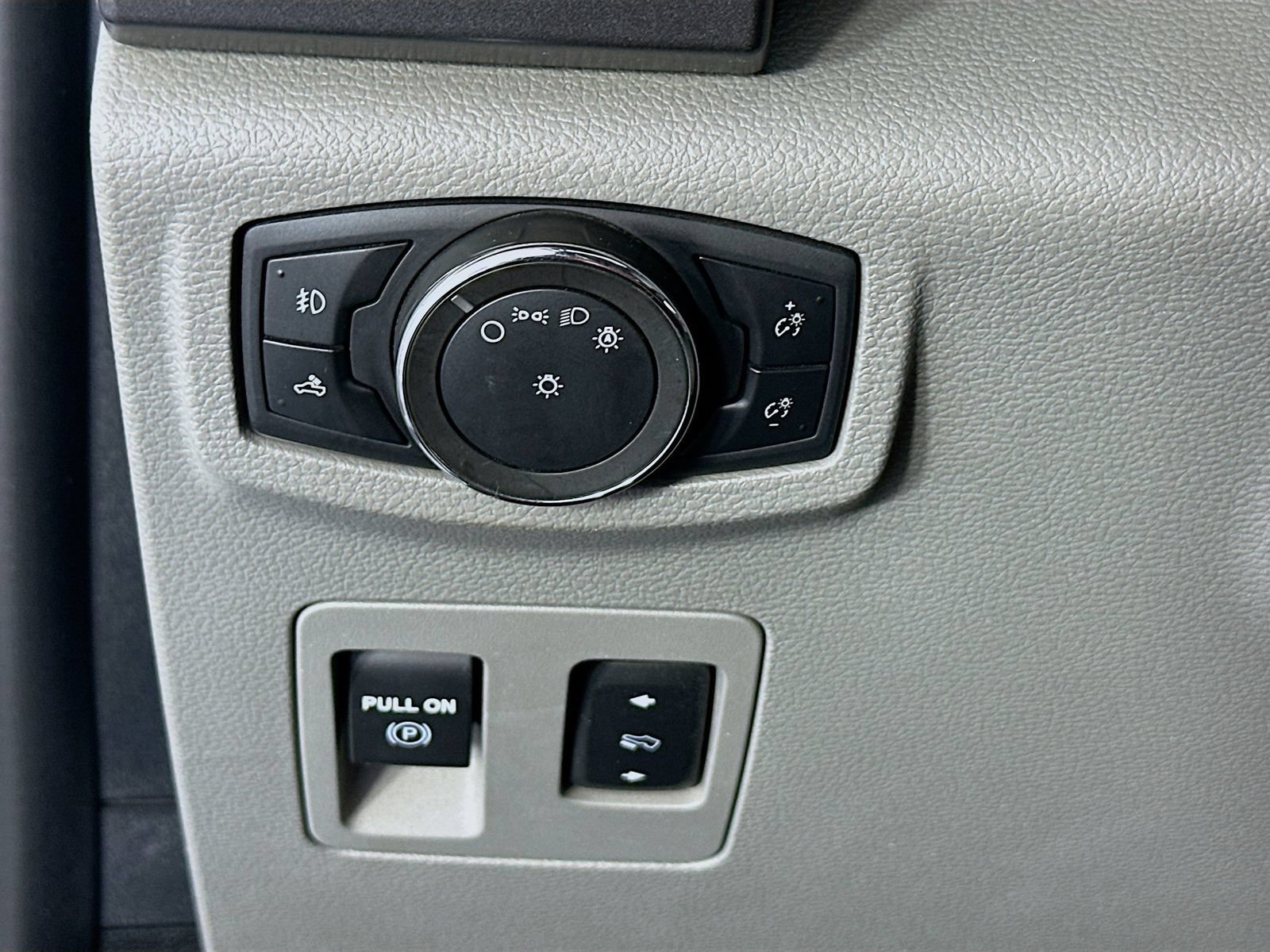 Used 2020 Ford F150 XLT w/ Equipment Group 301A Mid AWD/4WD image 10