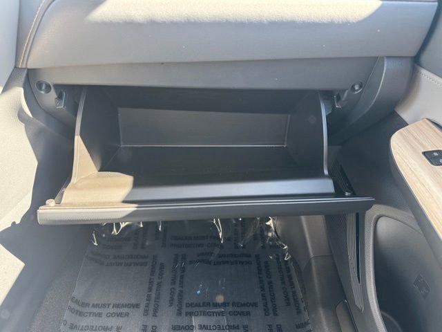 Used 2024 Toyota Venza Limited image 19