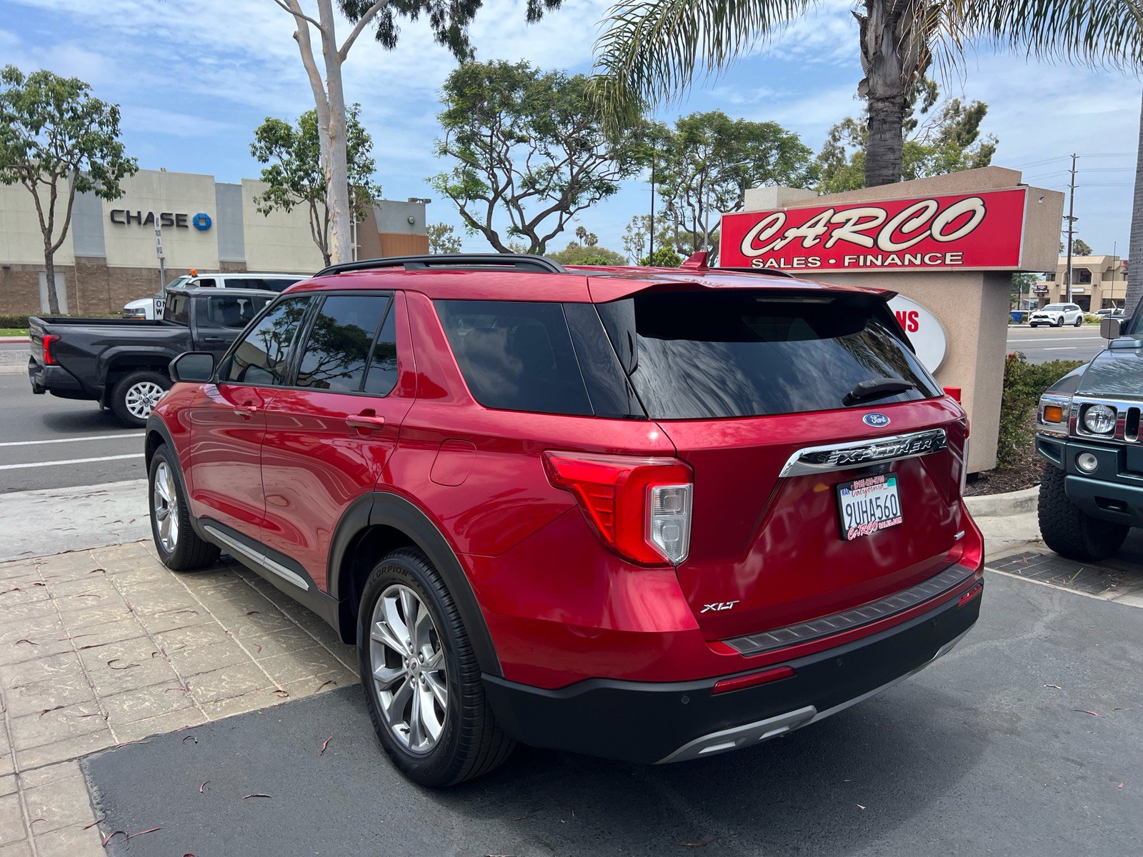 Used 2020 Ford Explorer XLT w/ Equipment Group 202A RWD image 7