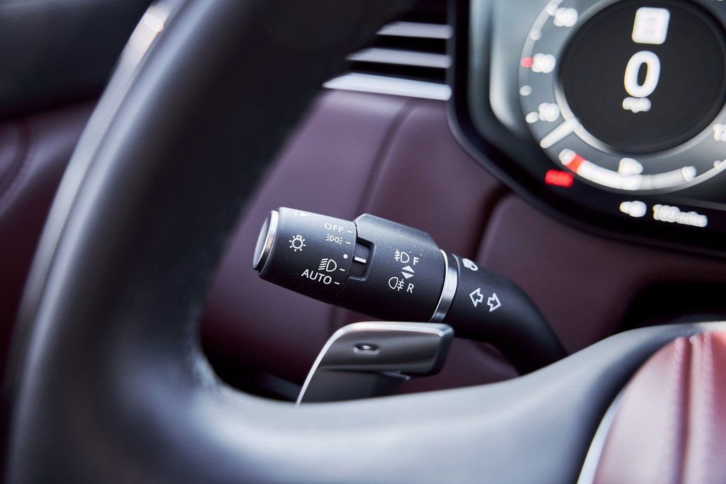 Used 2025 Land Rover Range Rover SE image 54