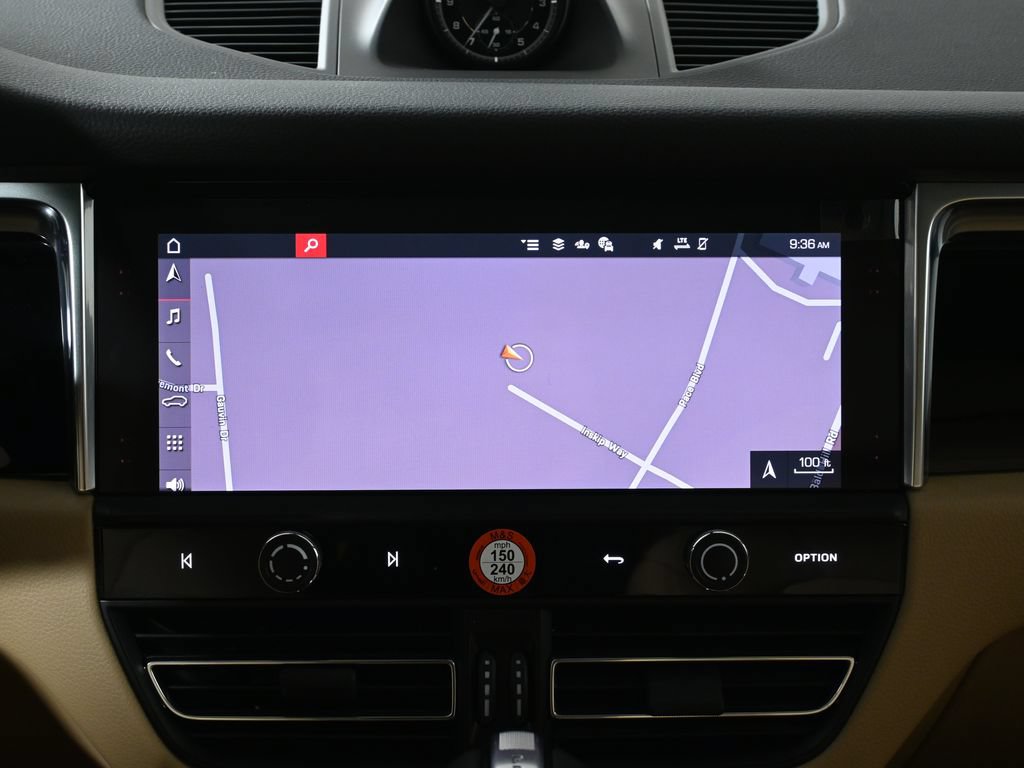 Used 2026 Porsche Macan AWD/4WD image 23