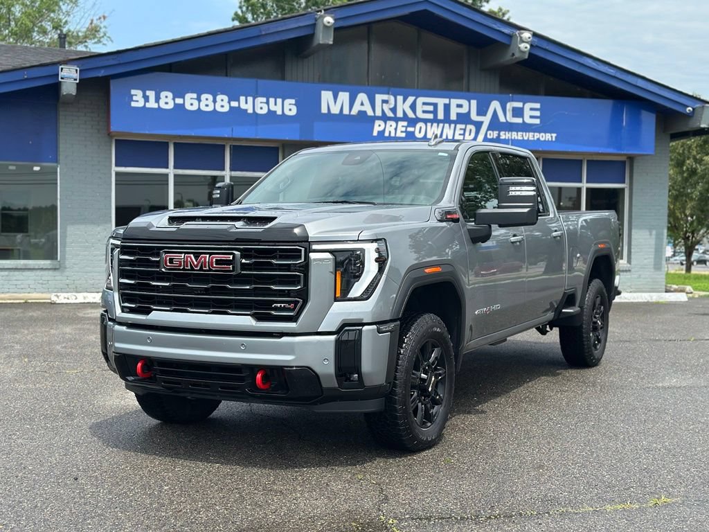 Used 2025 GMC Sierra 2500 AT4 AWD/4WD image 2