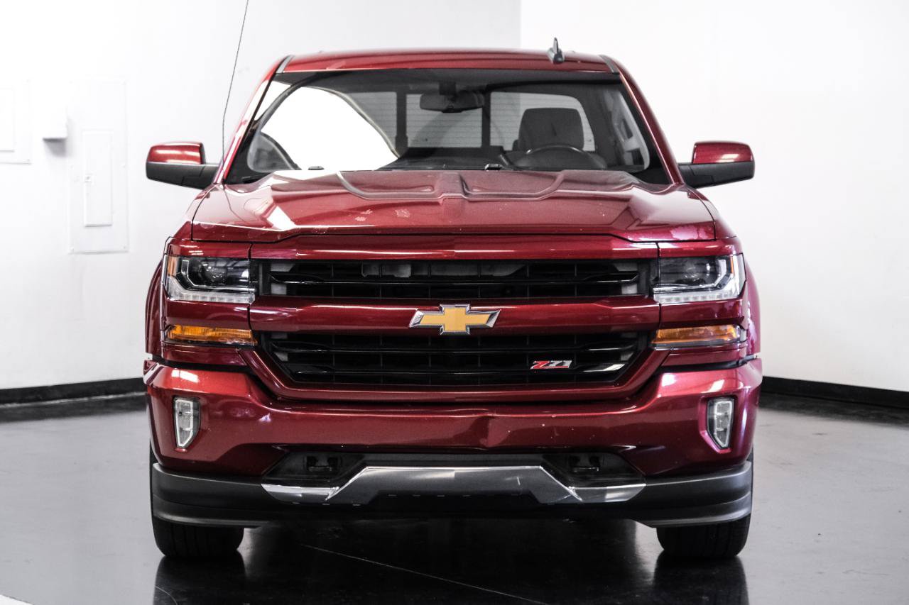 Used 2017 Chevrolet Silverado 1500 LT w/ All Star Edition AWD/4WD image 5