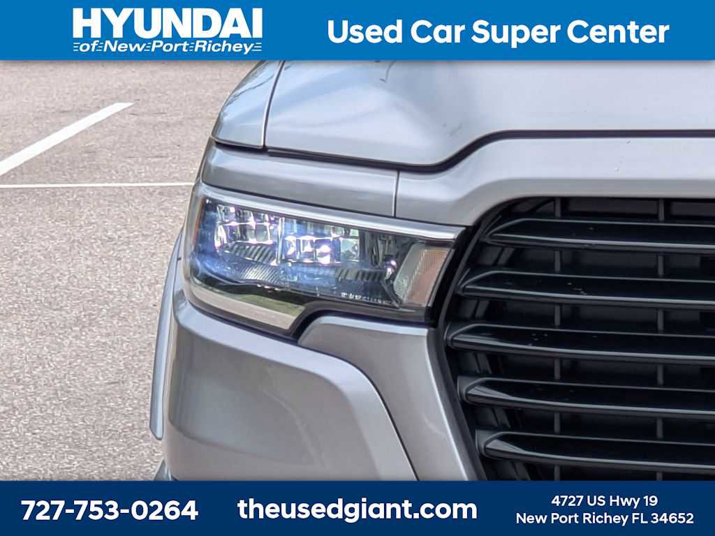 Used 2025 RAM 1500 Laramie w/ Sport Appearance Package AWD/4WD image 9