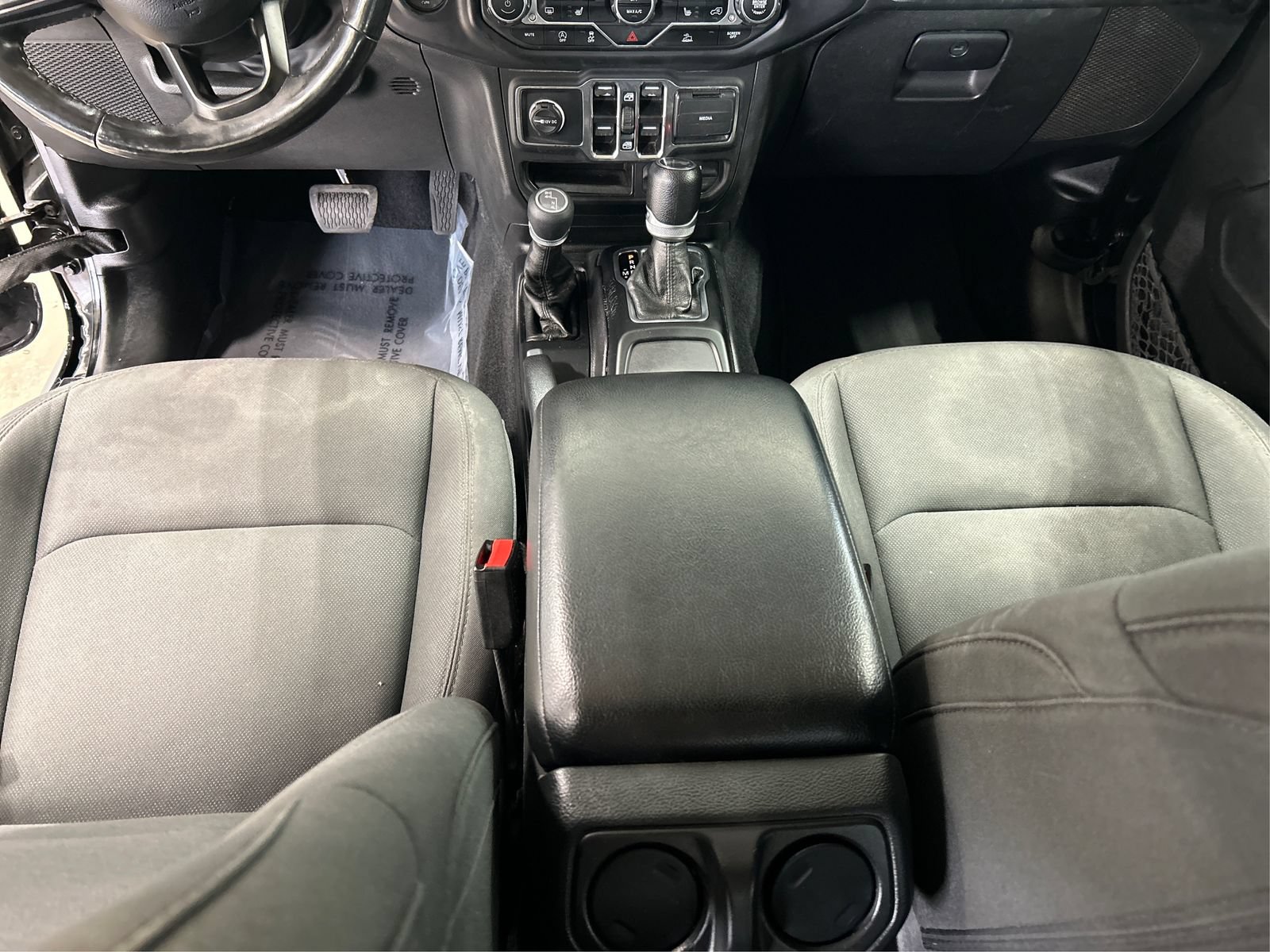 Used 2023 Jeep Wrangler Unlimited Sport AWD/4WD image 15