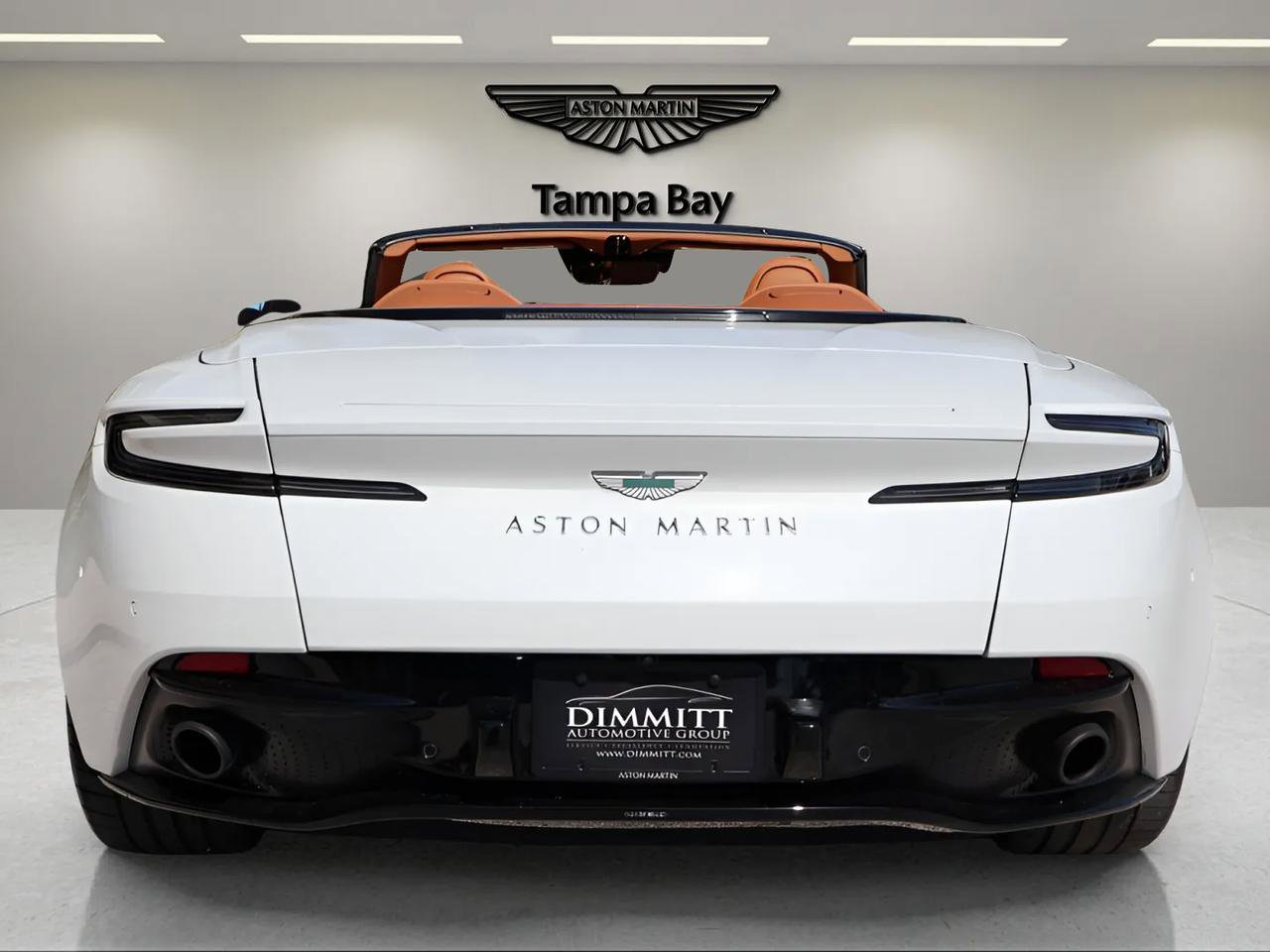 Used 2024 Aston Martin DB12 Convertible image 5
