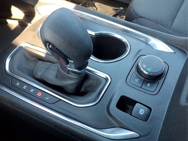 Used 2023 Chevrolet Traverse LT FWD image 24