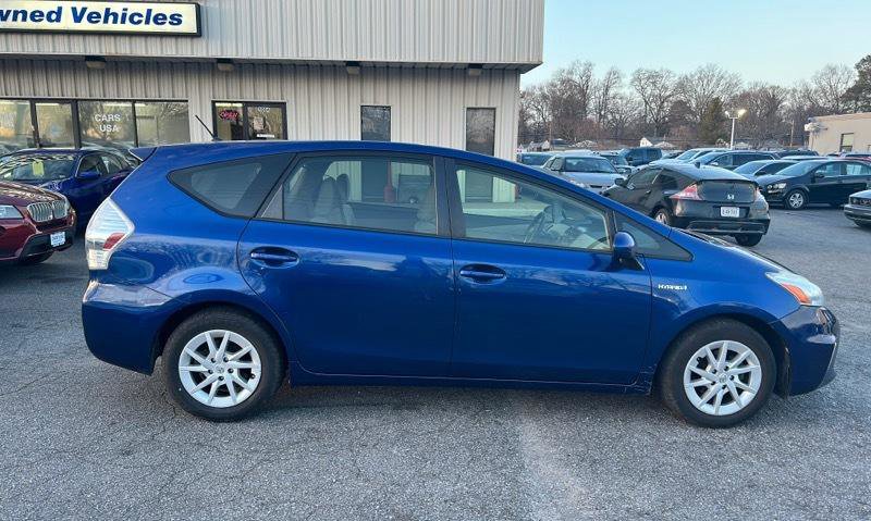 Used 2012 Toyota Prius V Two FWD image 11