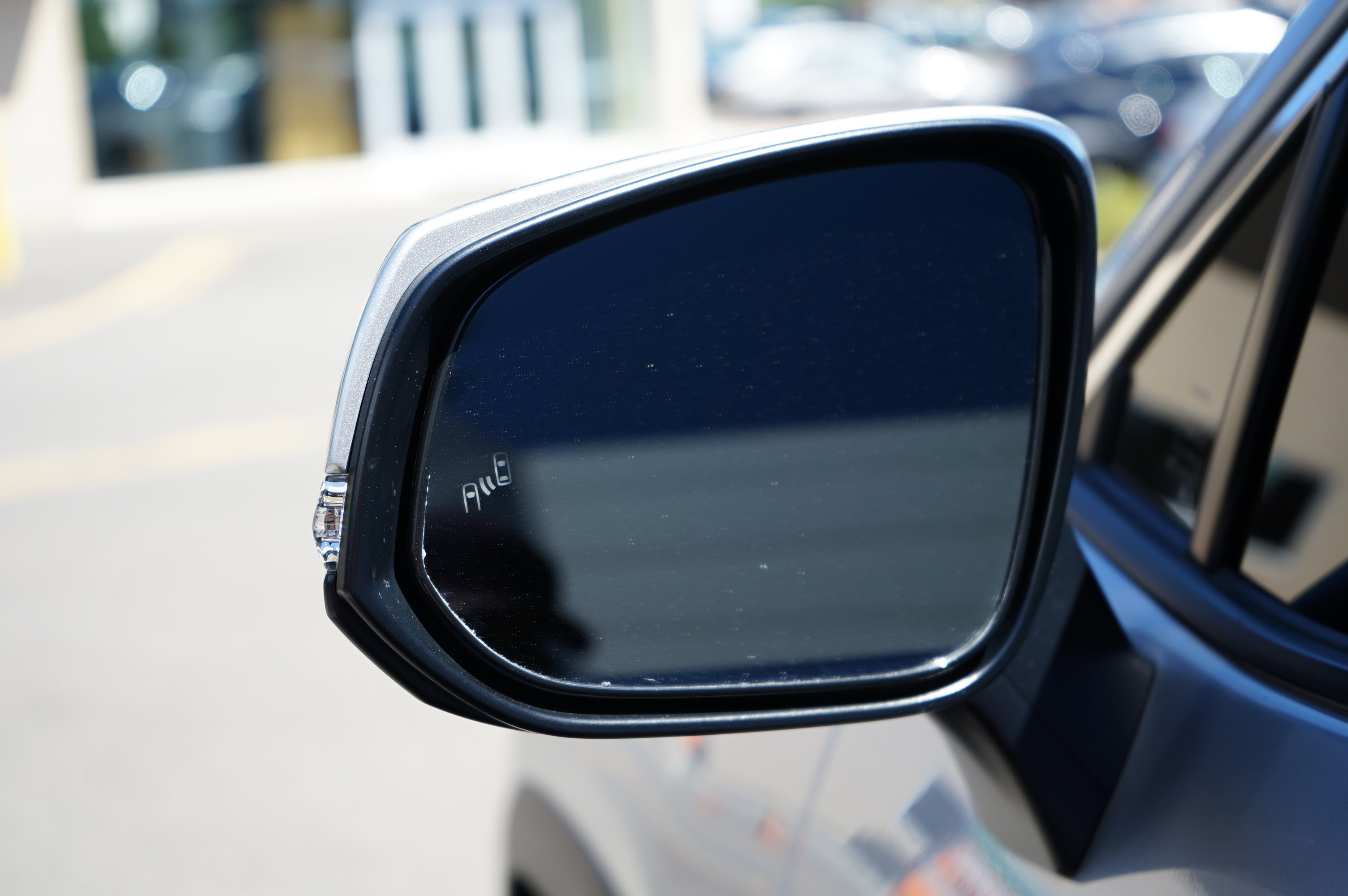 Used 2023 Toyota RAV4 XLE Premium image 11