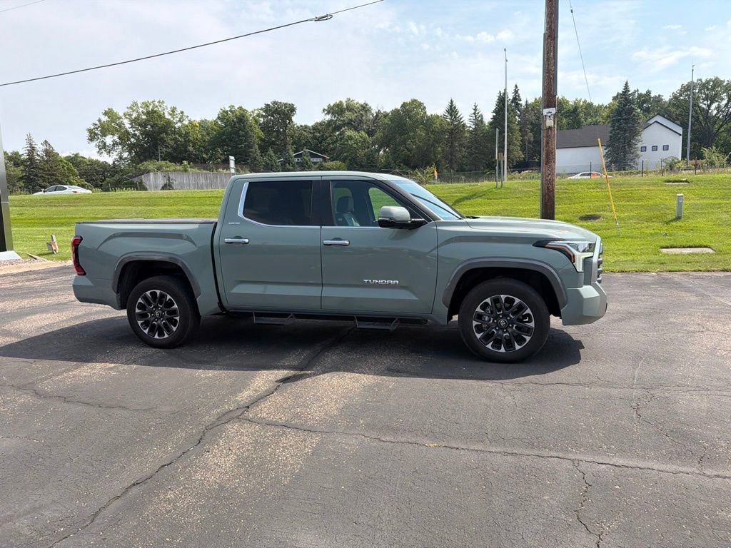 Used 2025 Toyota Tundra Limited AWD/4WD image 22