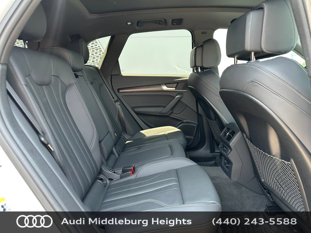 Used 2025 Audi Q5 e Premium Plus w/ Premium Plus Package AWD/4WD image 40