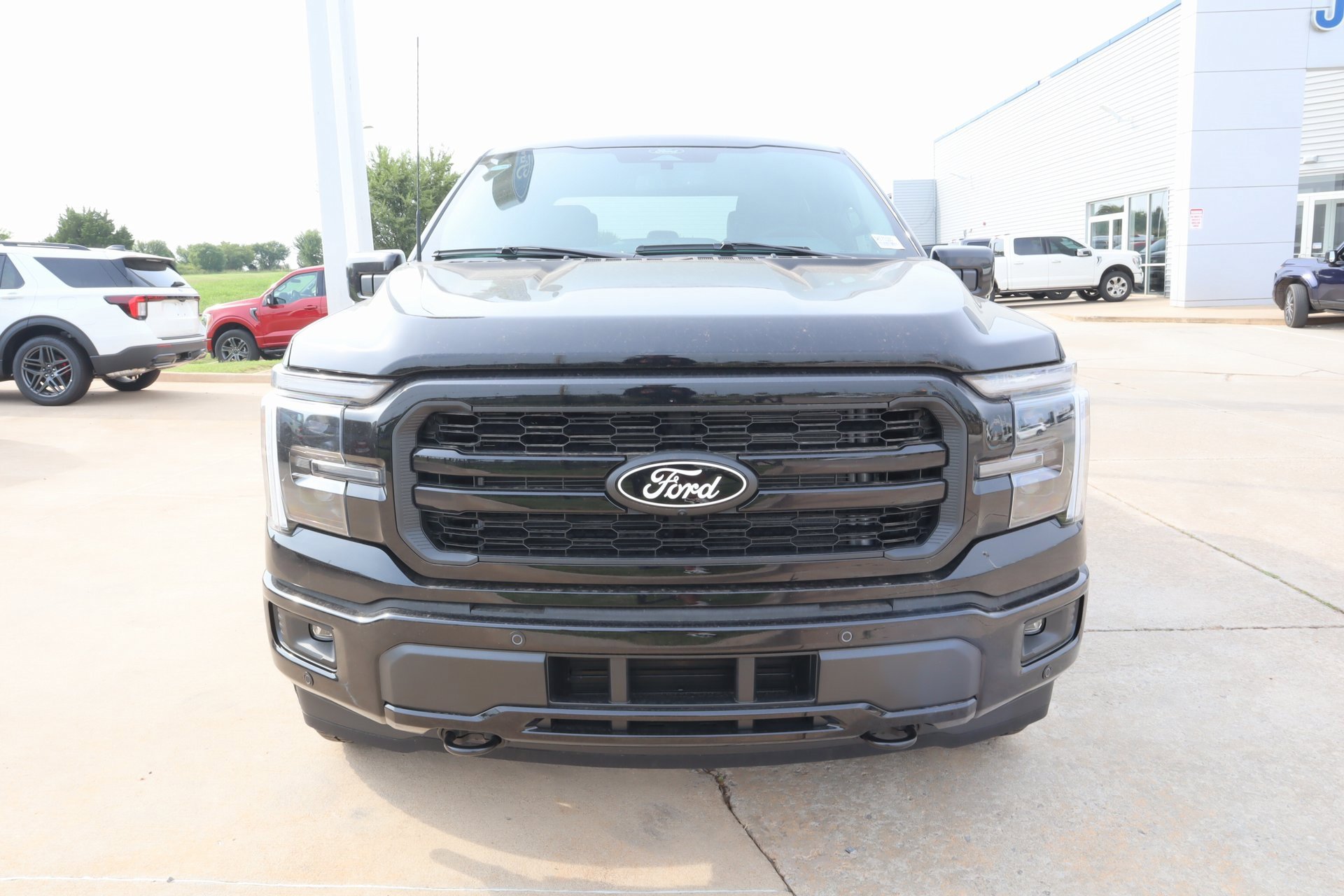 New 2025 Ford F150 Lariat w/ FX4 Off-Road Package image 11