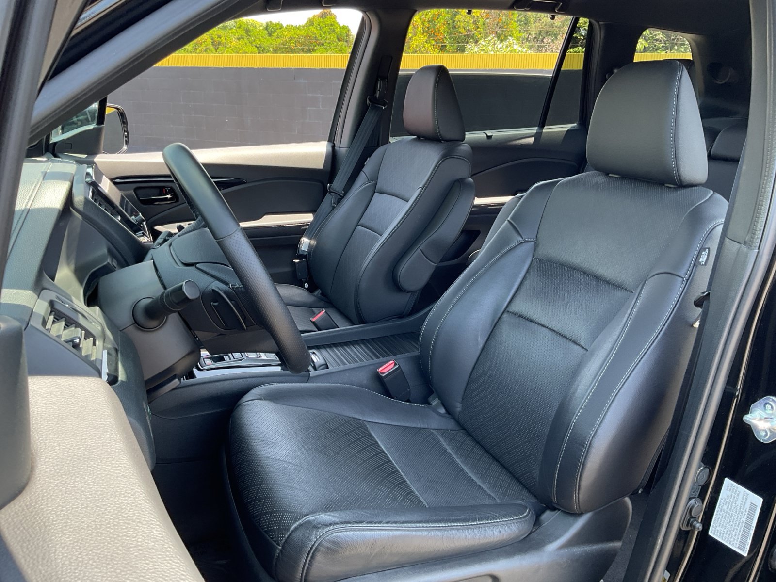 Used 2023 Honda Passport Elite image 18