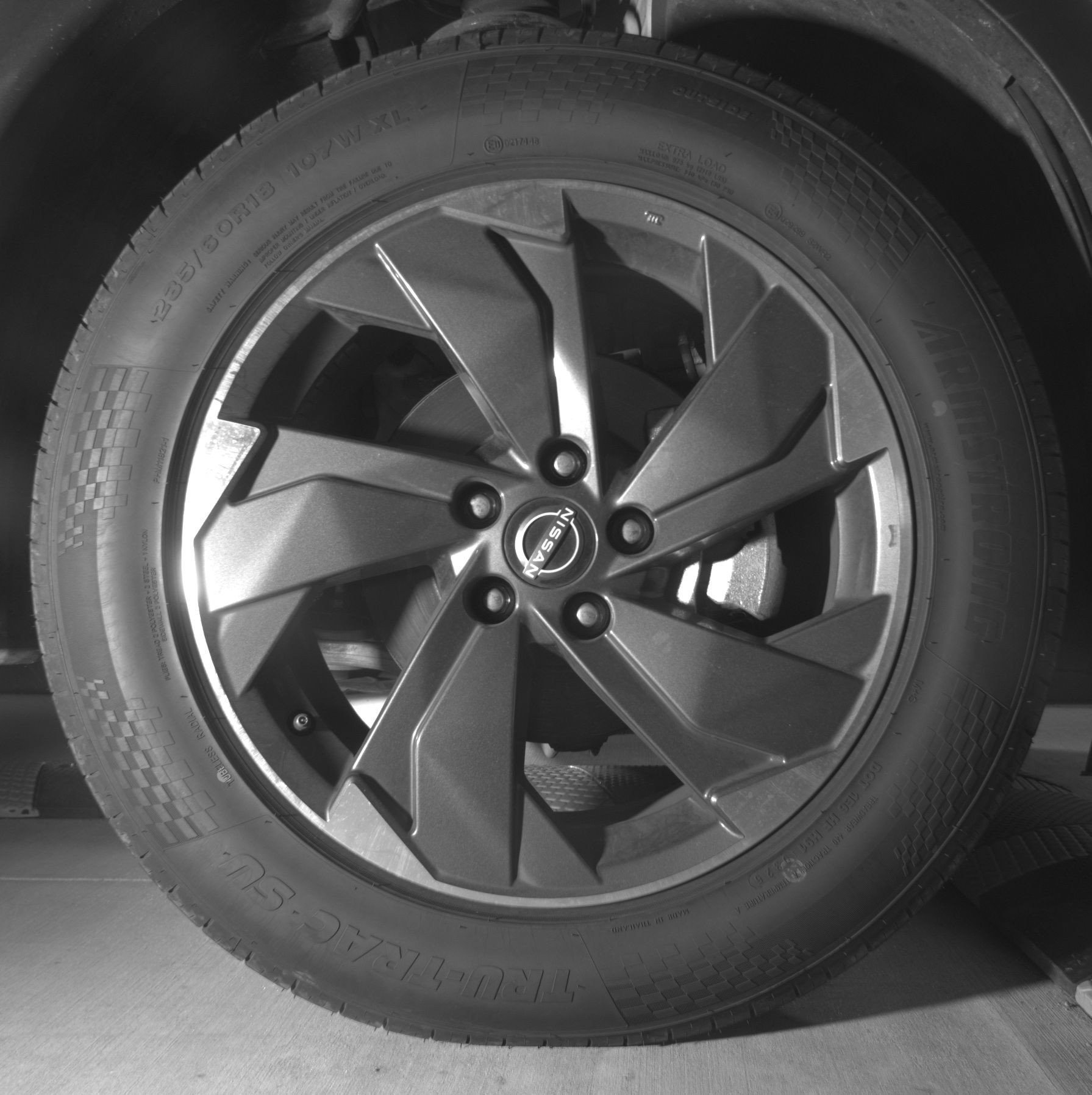 Used 2025 Nissan Rogue SV FWD image 13