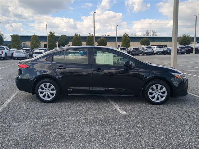 Certified 2024 Toyota Corolla LE image 3