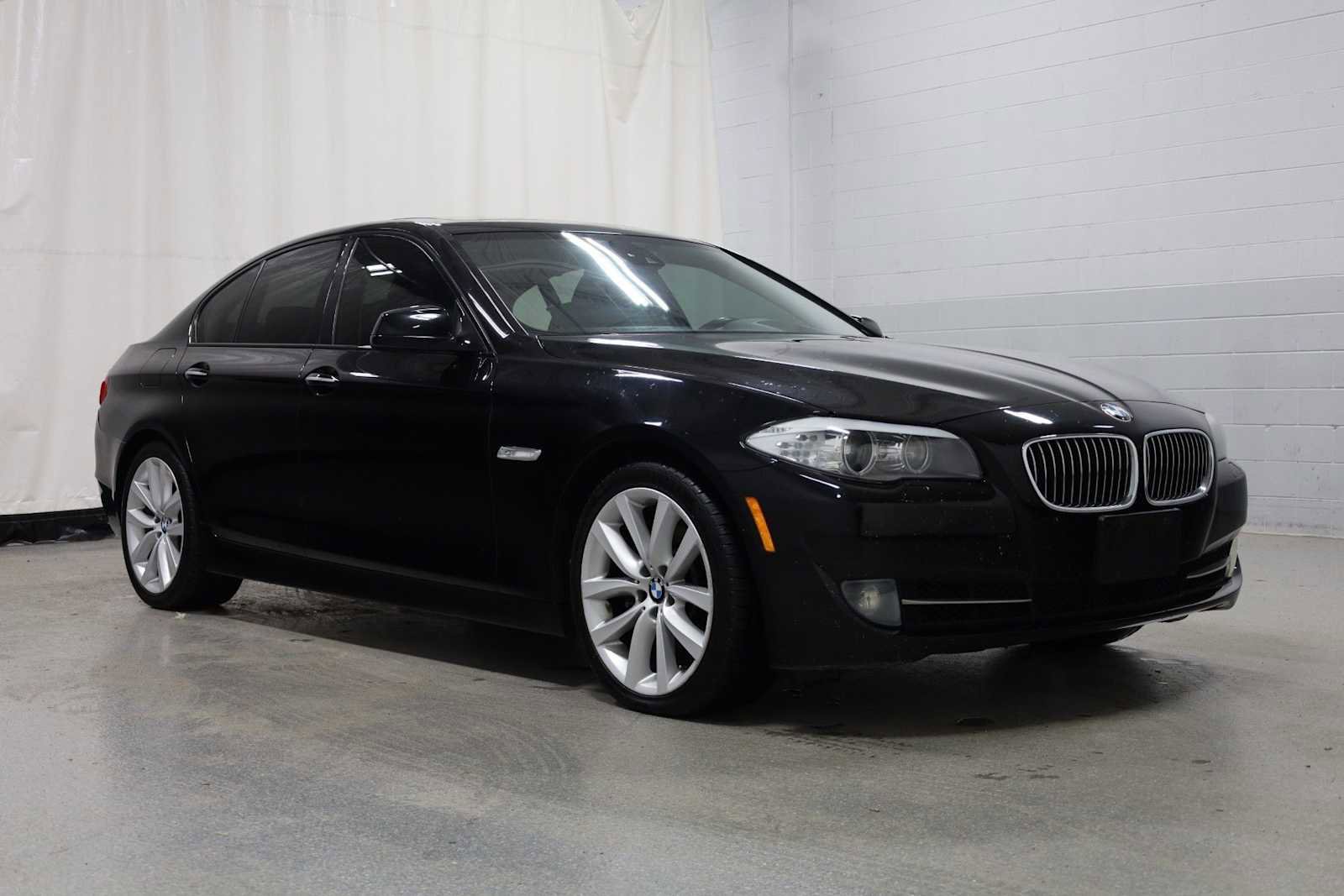 Used 2011 BMW 535i 535i image 13