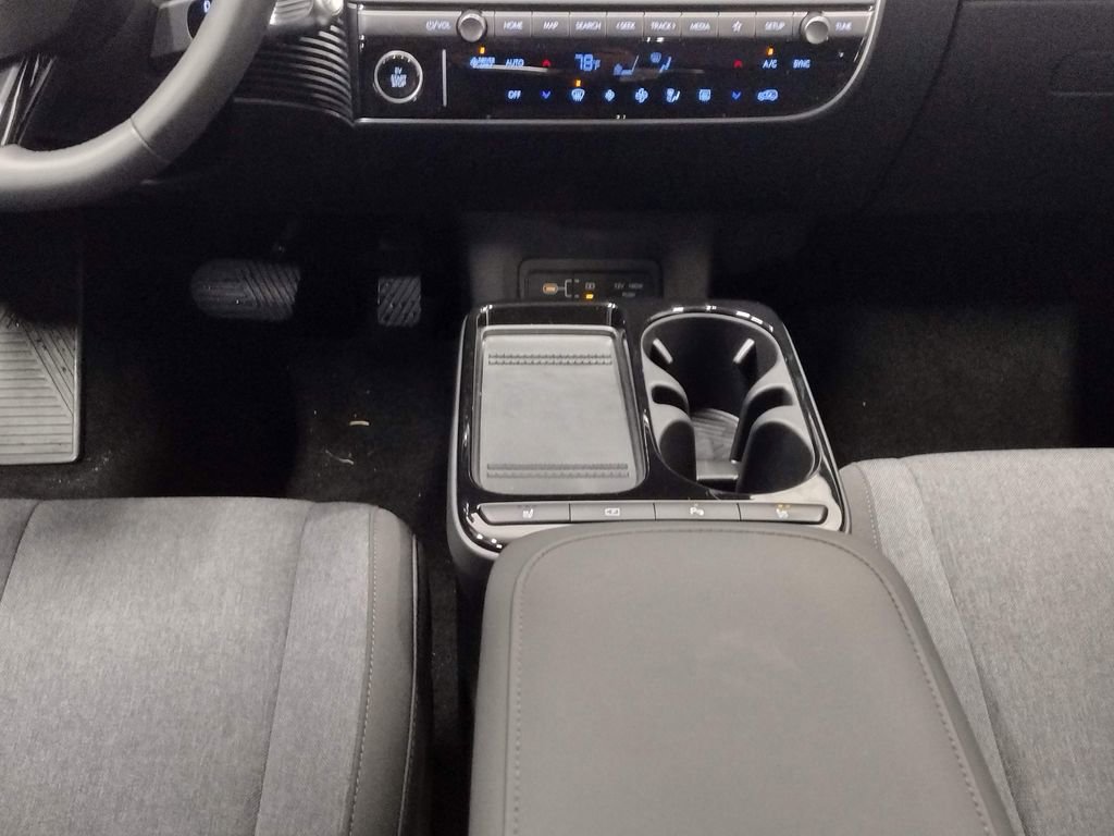 New 2026 Hyundai Ioniq 5 SE image 32