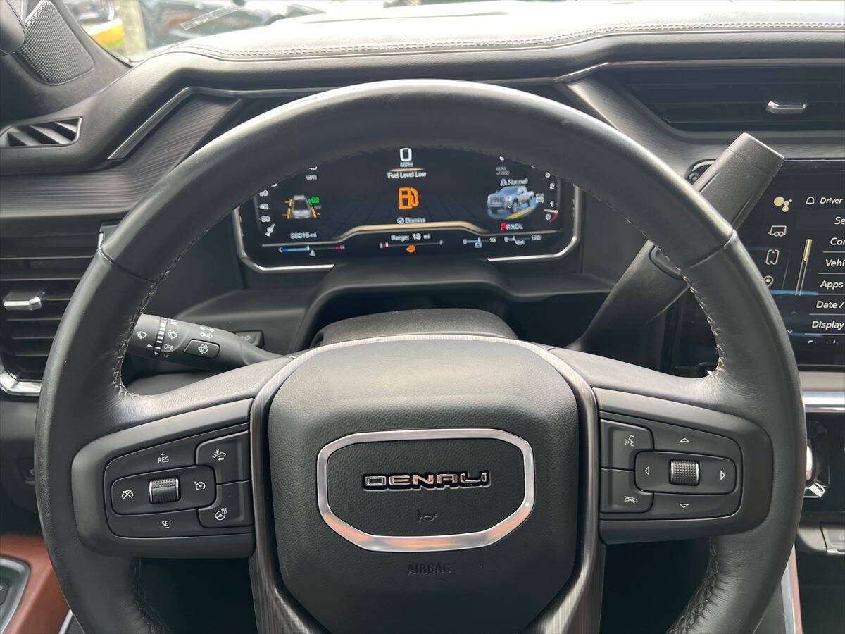 Used 2024 GMC Sierra 2500 Denali Ultimate AWD/4WD image 13