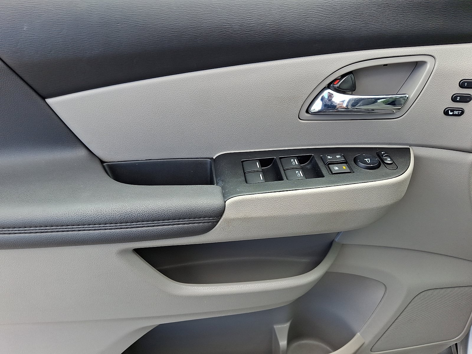 Used 2017 Honda Odyssey Touring image 14