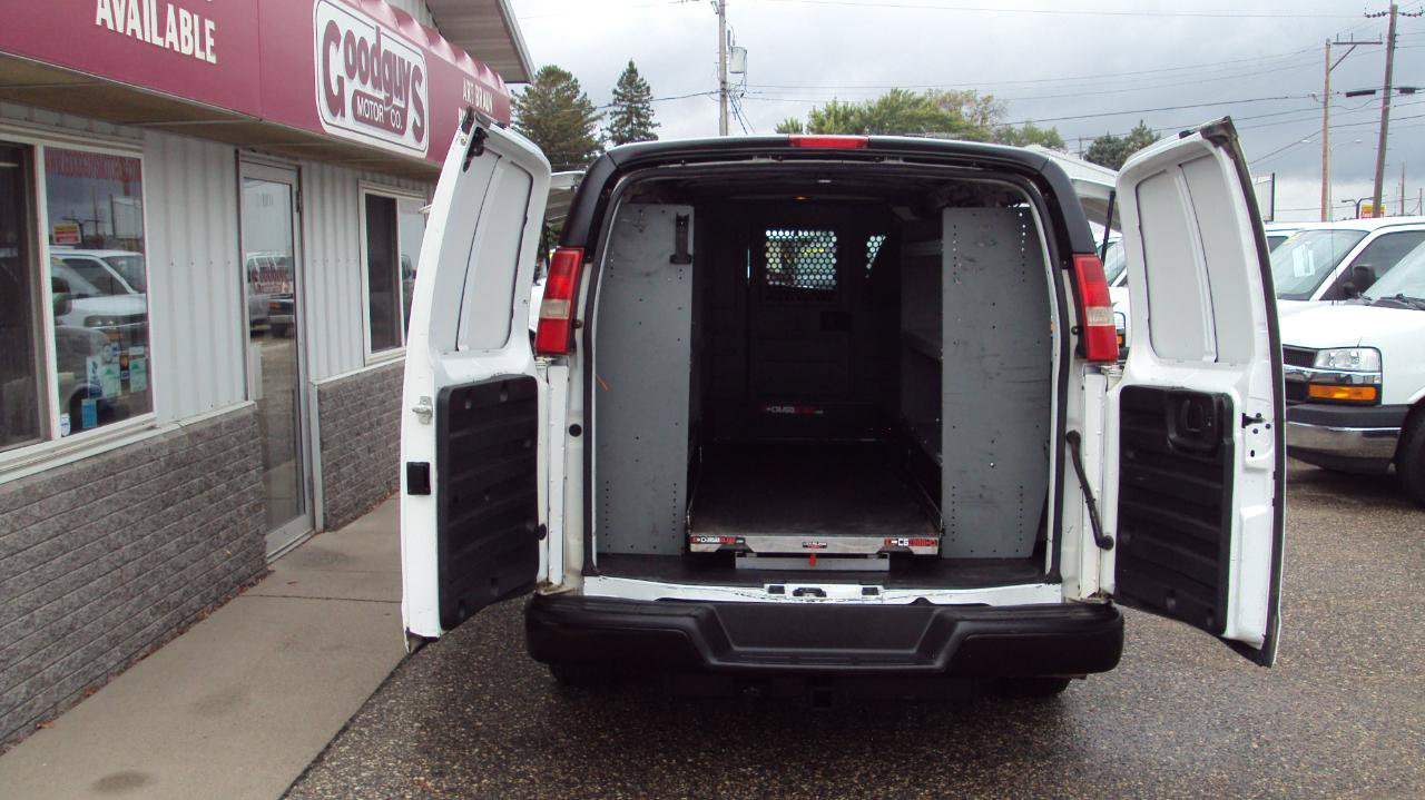 Used 2014 Chevrolet Express 1500 AWD image 8