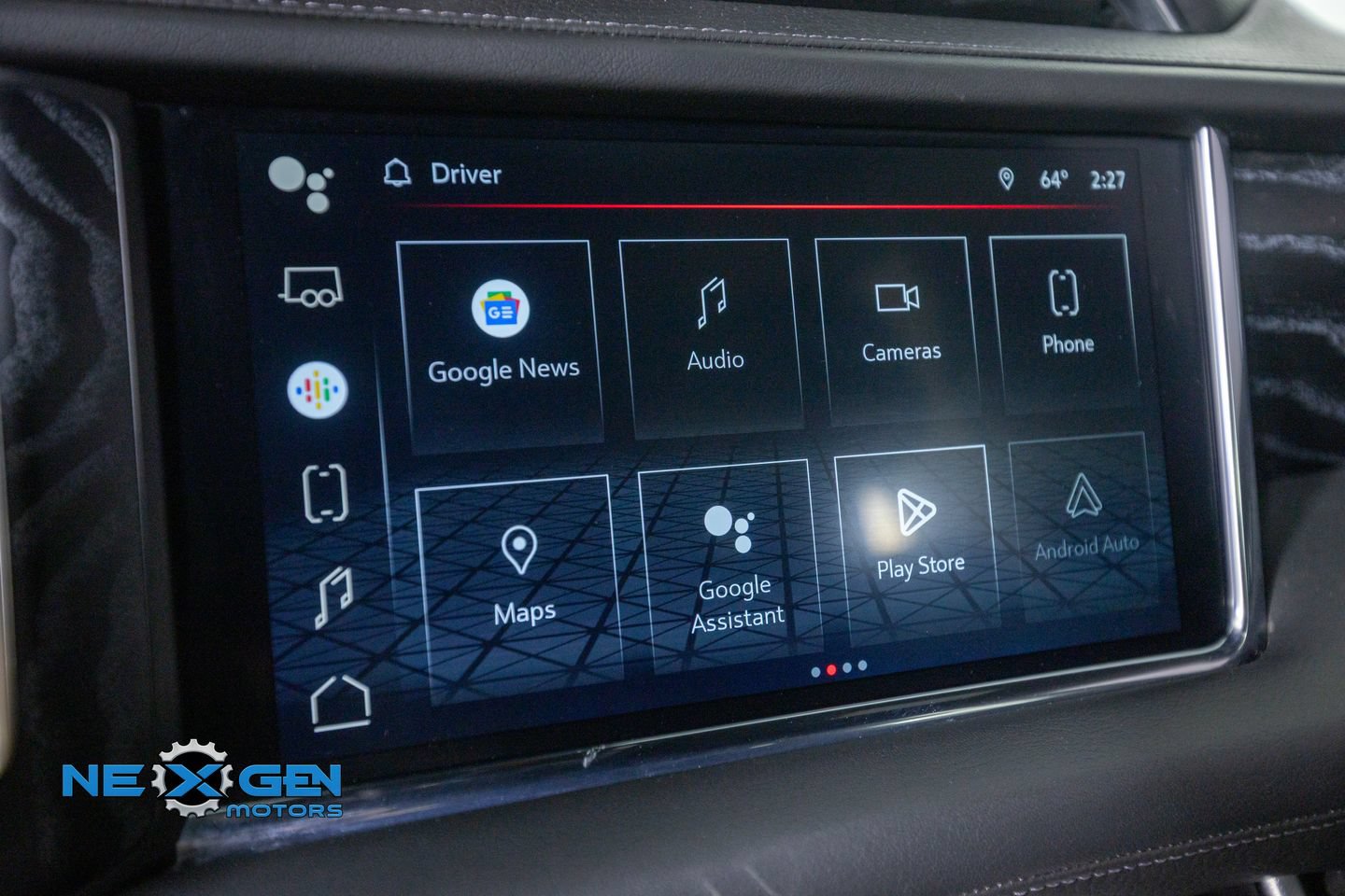 Used 2023 GMC Yukon Denali w/ Advanced Technology Package AWD/4WD image 18