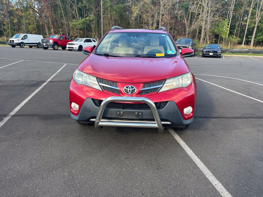 Used 2015 Toyota RAV4 XLE AWD/4WD image 2