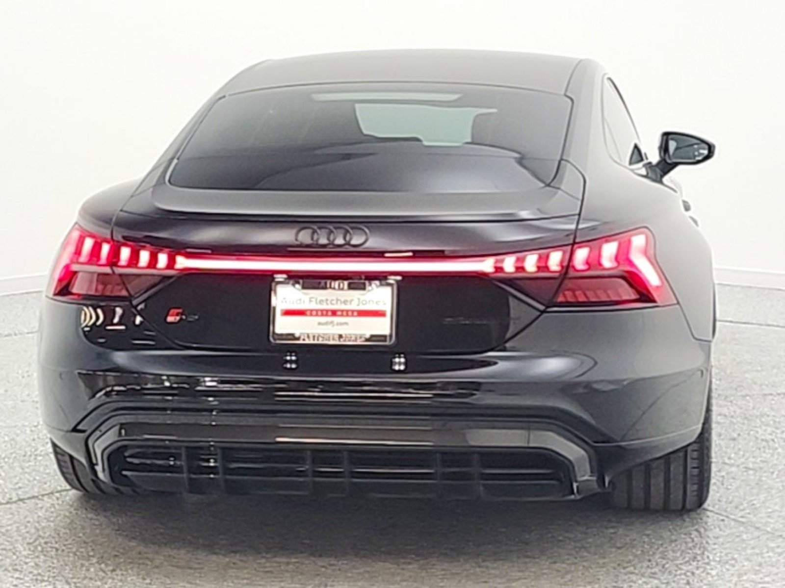 Used 2023 Audi RS e-tron GT w/ Carbon Performance Package AWD/4WD image 6
