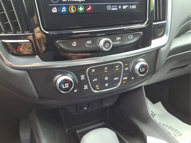 Used 2023 Chevrolet Traverse LT w/ Midnight/Sport Edition AWD/4WD image 19