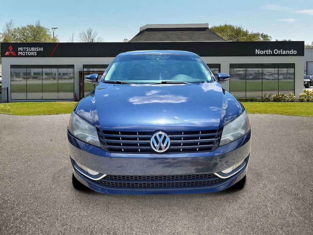 Used 2012 Volkswagen Passat 3.6 SE FWD image 1