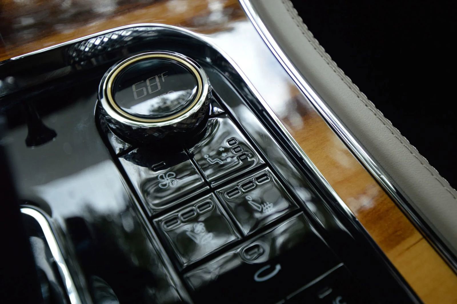 Used 2021 Bentley Continental GT image 42