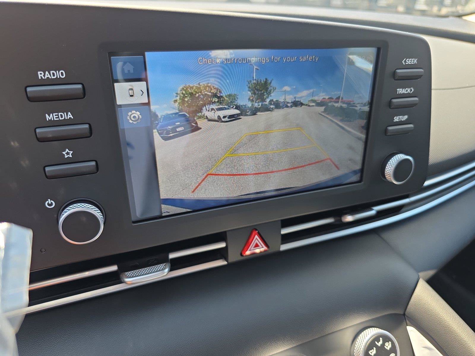 New 2026 Hyundai Elantra SE FWD image 24